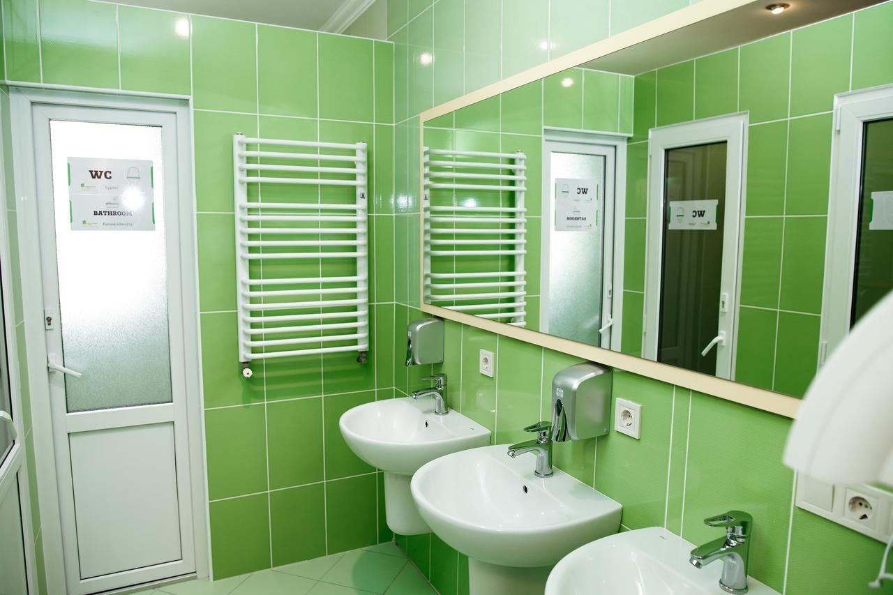 Sweet Home Hostel / Guest House Chernivtsi Exterior photo