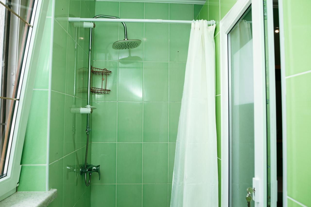 Sweet Home Hostel / Guest House Chernivtsi Exterior photo